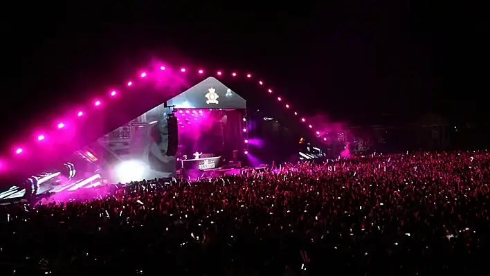 Başkan davet etti: Yarın konser var