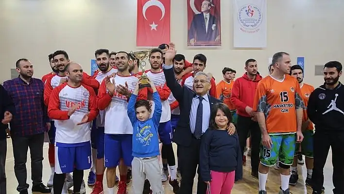 Büyükkılıç: 'Basketbol severler ile birlikte heyecanlı dakikalar yaşadık' 