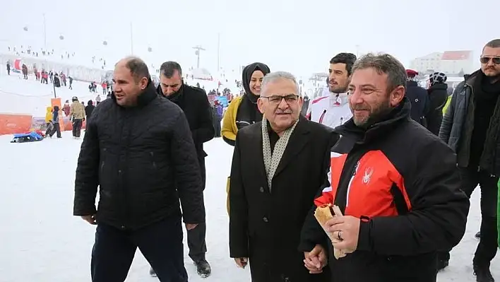 Büyükkılıç 'Erciyes bu ilgi ile Anadolu'nun kış merkezi olduğunu ispatlamıştır'