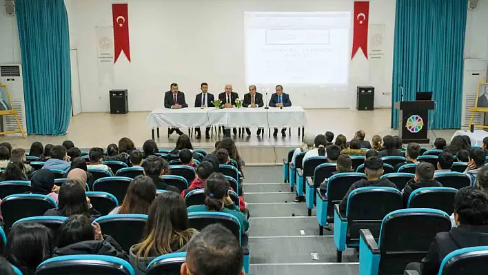 Başkanlar meslek seçiminin önemini anlattı