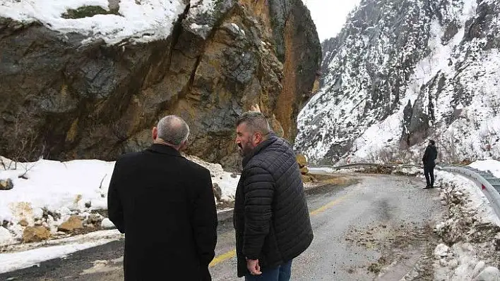 Heyelan bölgesinde inceleme