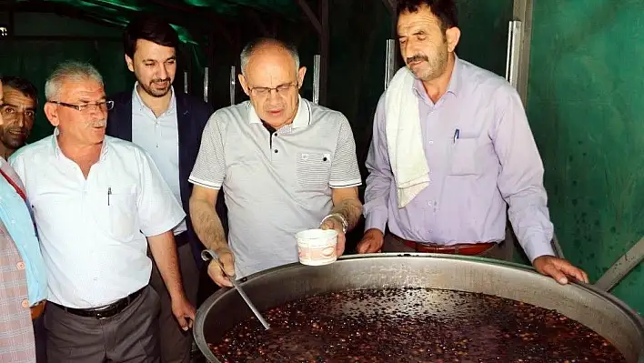 Başkan Öztürk, İsmet Mahallesi Şenliğine katıldı
