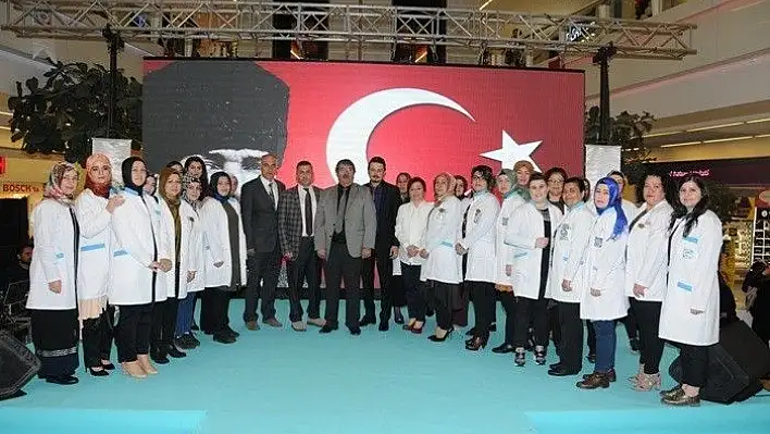 Başkan Palancıoğlu, '23 Nisan tüm dünya çocuklarının kutladığı bir bayram'
