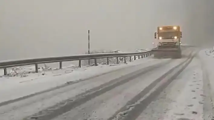 Başkan rica etti: Salı günü zorunlu olmadıkça trafiğe çıkmayın