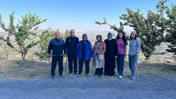 Başkan vatandaşlarla sabah yürüyüşünde buluştu