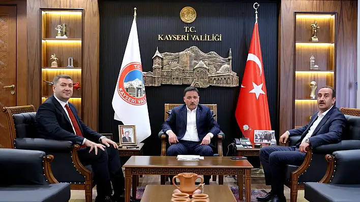 Başkan ve Kaymakam kapı kapı gezdi, protokolü nereye davet etti!