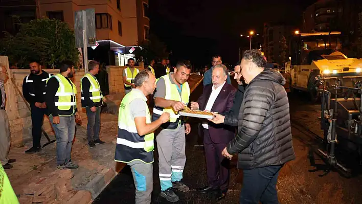 Başkan Yalçın'ın gece mesaisi