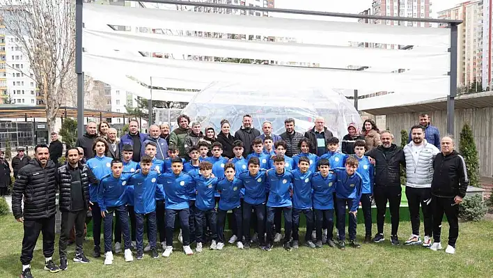 U-14 takımı Mersin'e yolcusu