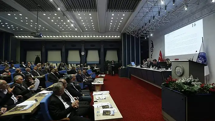 BELEDİYE MECLİS ÜYELERİ VE 11 BELEDİYE BÜROKRATI 'KAMU ZARARI' SAVUNMASI YAPTI!