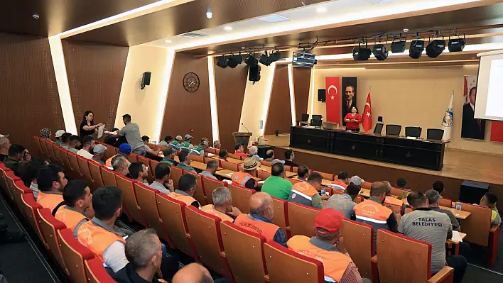 Belediyeden personeline KKKA eğitimi