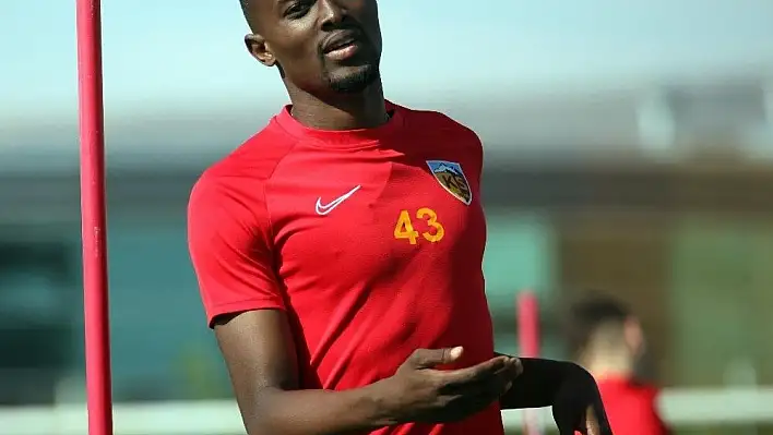 Bernard Mensah devreyi kapattı
