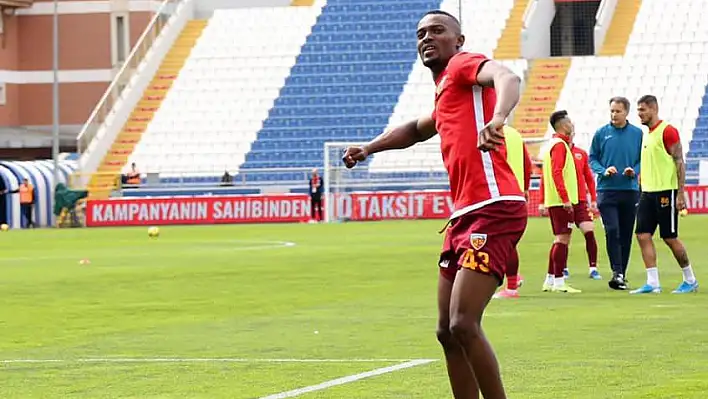 Bernard Mensah hakemleri suçladı