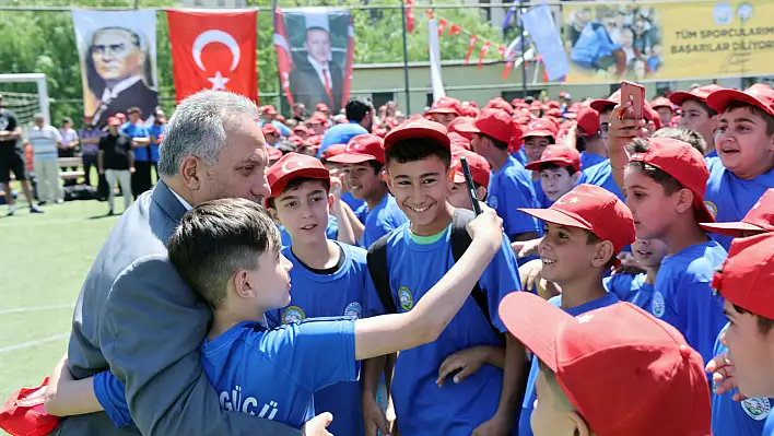 Binlerce gencin merakla beklediği kayıtlar başladı...