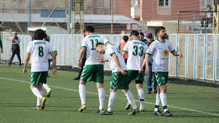 Kafkasspor, Erkiletspor'u 2-1 ile geçti