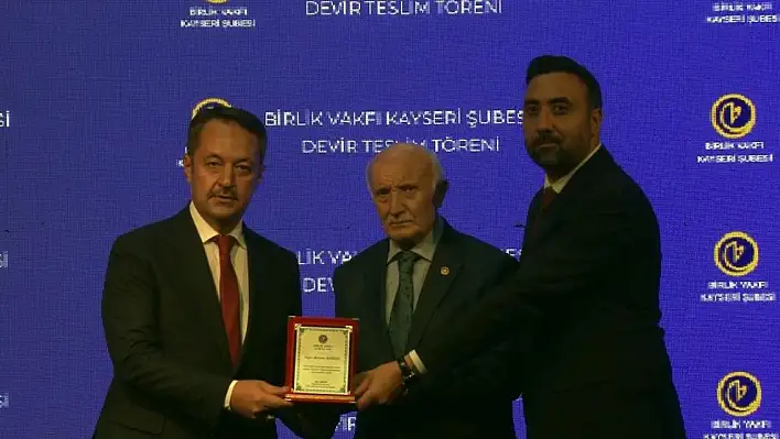 Birlik Vakfı Kayseri Şubesi'nde devir teslim