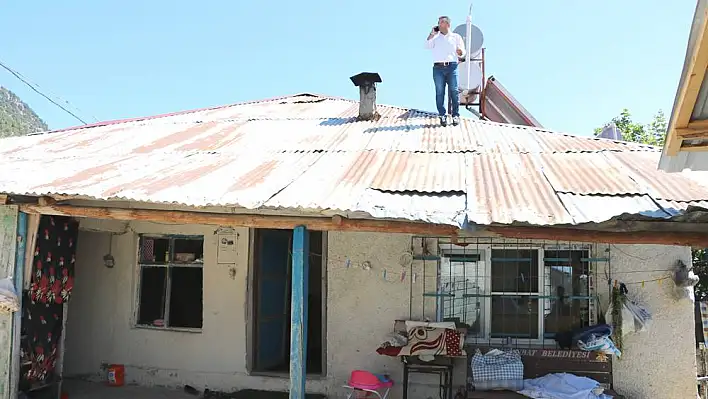  Bu mahallede telefon çekmiyor, millet çatılara, tepelere çıkıyor