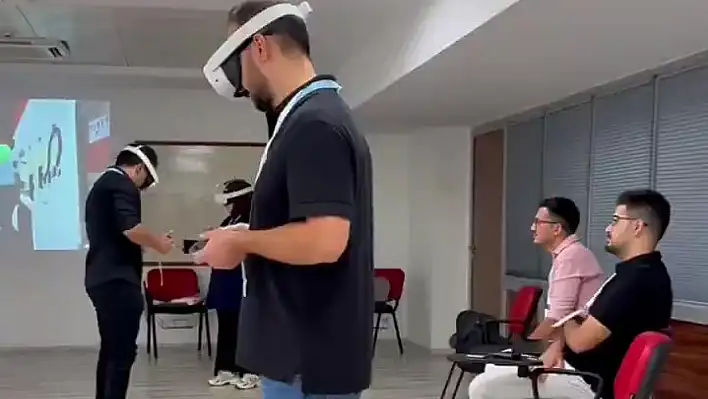 Bu okulda her şey çok hem de çok farklı