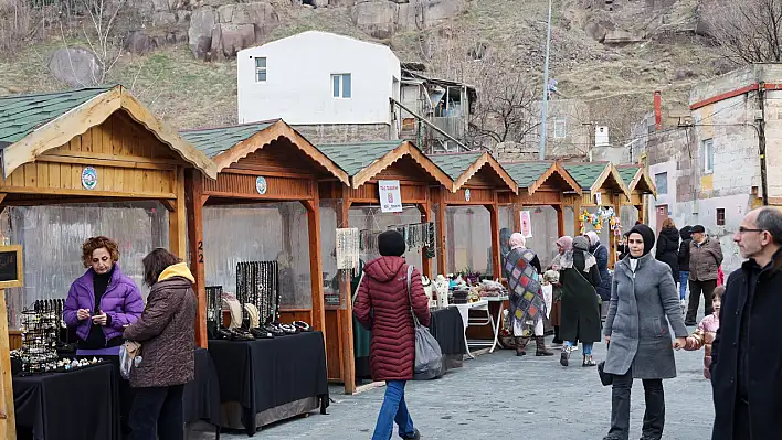 Bu pazar 'Maharetli Eller'in pazarı