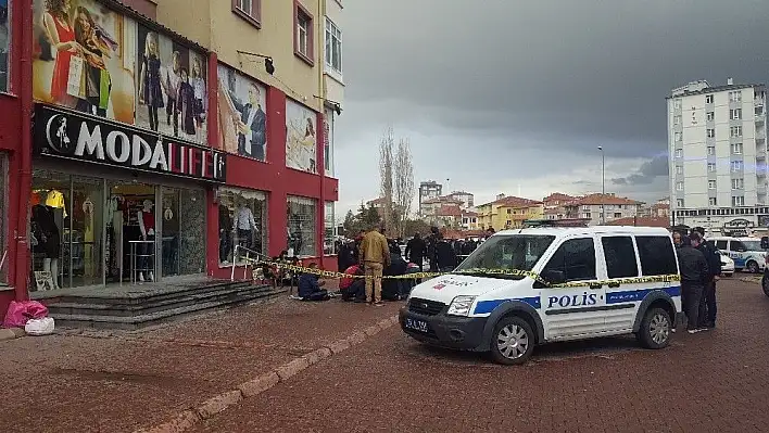 13'üncü kattan atlayarak yaşamına son verdi