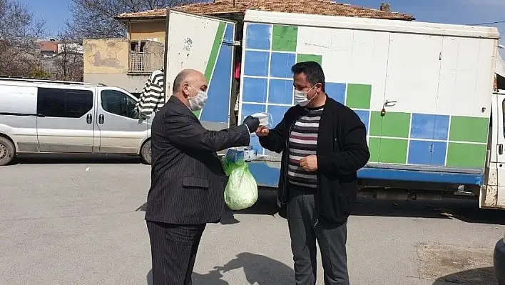 Bünyan'da ücretsiz maske dağıtımı aralıksız devam ediyor