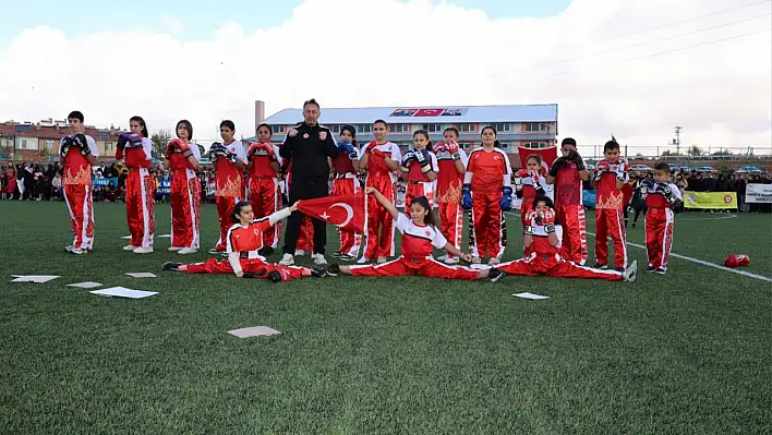 Bünyan ve Tomarza'da Cumhuriyet coşkusu