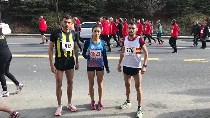 Büyük Atatürk Koşusu'nda Kayserili Sporcular Önemli Dereceler Elde Etti
