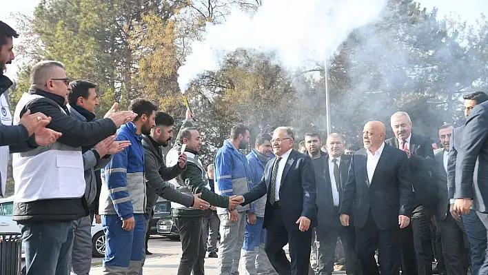 Büyükkılıç, 1 Mayıs Emek ve Dayanışma Günü'nü kutladı