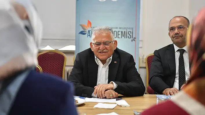 Büyükkılıç: Aileyi güçlendiren toplumu güçlendirir