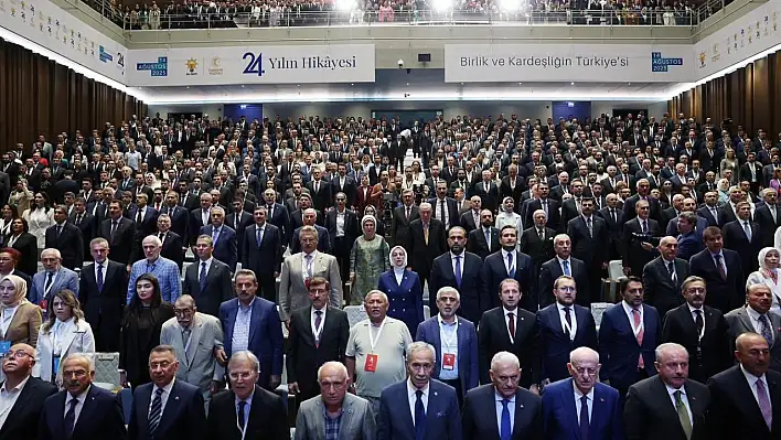 Büyükkılıç: AK Parti, bir davanın omuz omuza yürüyüşünün adıdır