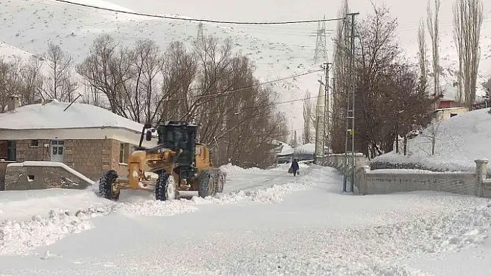 Büyükşehir, 640 mahalle yolunu ulaşıma açtı