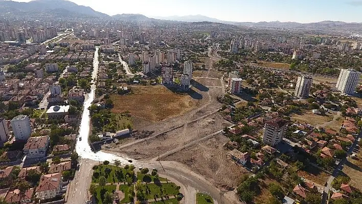 Büyükşehir'de yol çalışmaları devam ediyor