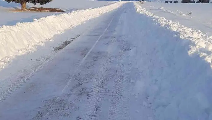 Büyükşehir kapalı kırsal mahalle yolu bırakmadı