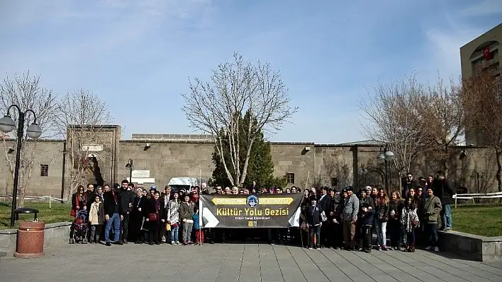 Büyükşehir Kültür Yolu gezisi düzenledi