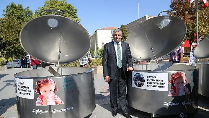 Büyükşehir süt üreticisinin gelirini artırdı