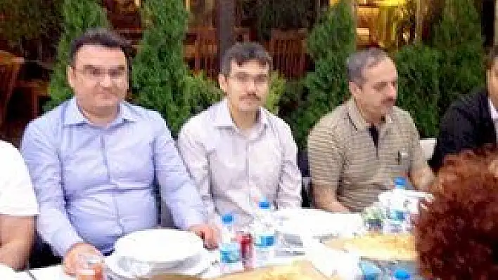 BUZGAN'DAN SESSİZ ZİYARET
