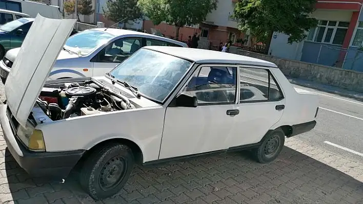 Çalıntı otomobiller teslim ediliyor