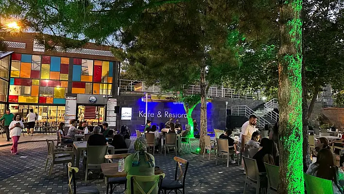 Canlı müzik, sinema, spor… Hacılar'da yaz coşkusu devam ediyor