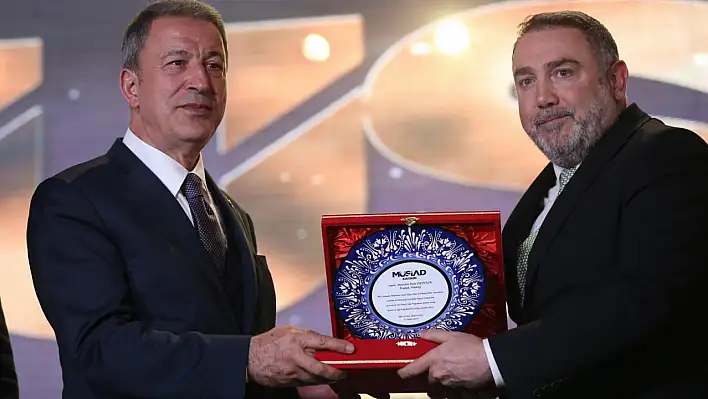 CEO'dan Hulusi Akar'a Allah korkusu desteği