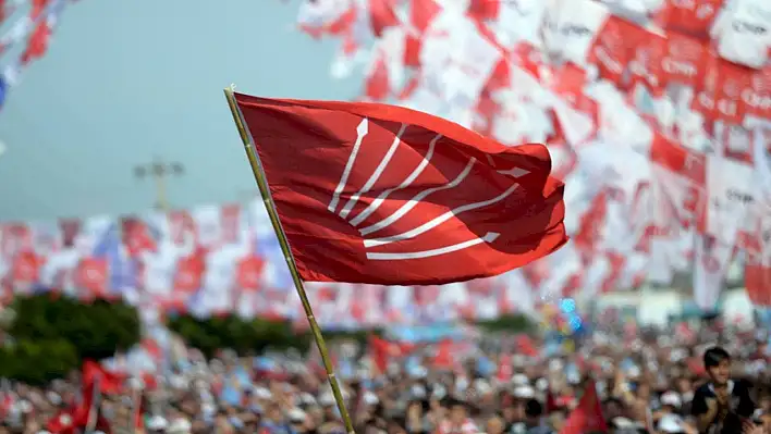CHP'de flaş gelişme! O ilçe Başkanı görevi bıraktı