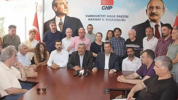 CHP'de devir teslim yapıldı ama sular durulmuyor