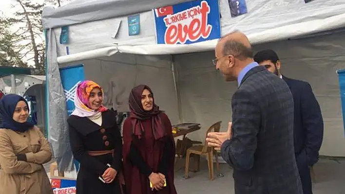 Chp'li Aşkın Genç 'Evet' çadırında