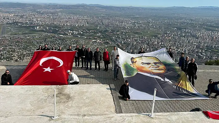 CHP'li isimler zirveye yürüdü