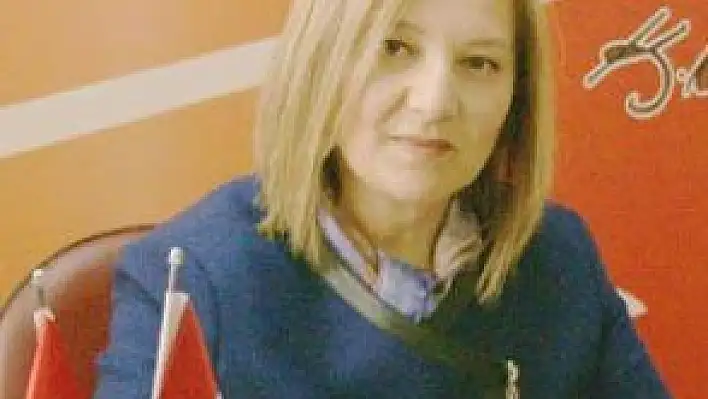 CHP'Lİ KADINLAR, KADIN BAKAN RAMAZANOĞLU'NU İSTİFAYA DAVET ETTİ