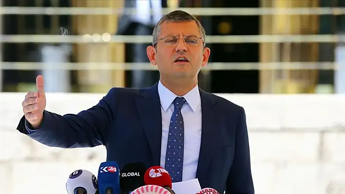 CHP liderinin ayağı kırıldı