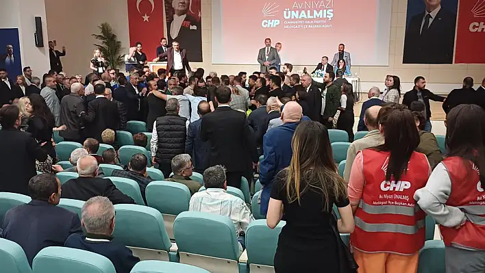 CHP Melikgazi İlçe Kongresi'nde tansiyon yükseldi!
