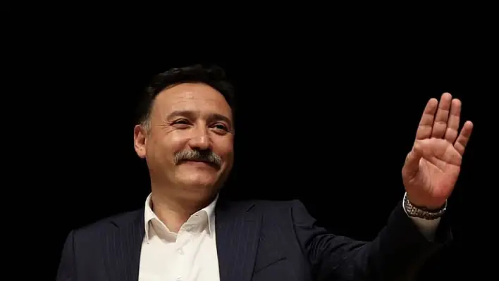 Çiçek: 15 Temmuz, en şanlı direniş günlerinden biridir