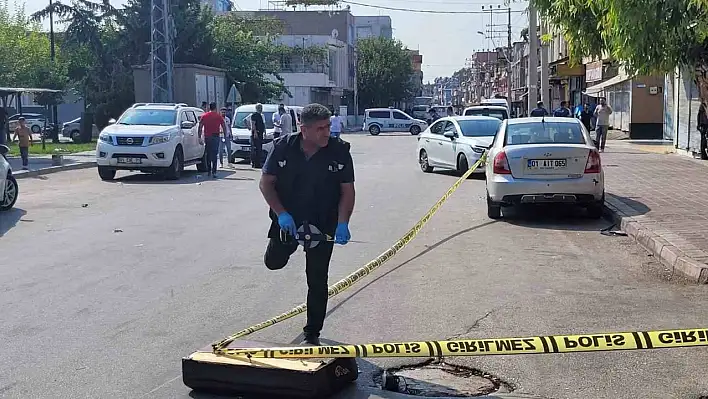 Çifte tabancayla infazın yaşandığı caddede 16 yaşında bir genç vuruldu