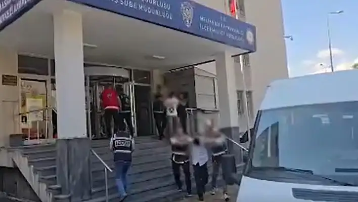 Cinayet, hırsızlık, istismardan aranıyorlardı.... Polis şafak vakti bastı