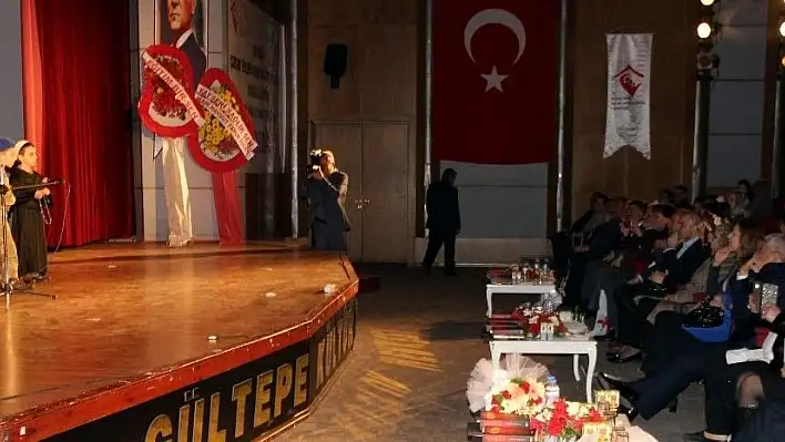 Çocuk Evlerindeki çocuklar Çanakkale Şehitleri'ni andı