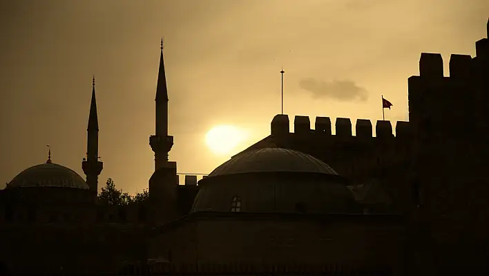 Çocuk mumyalarından gözyaşı şişelerine kadar binlerce eser bu müzede